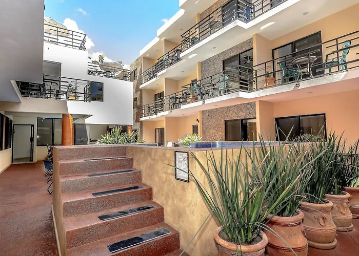 Hotel Safest In All Of Cabo 4*